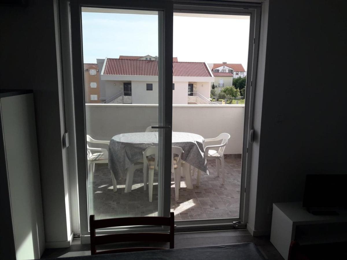 Apartman Sandra Vodice Buitenkant foto