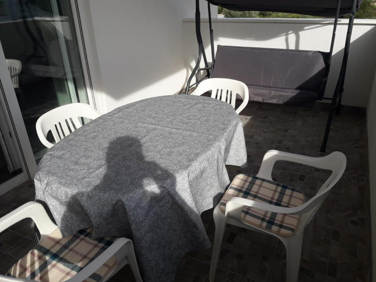 Apartman Sandra Vodice Buitenkant foto